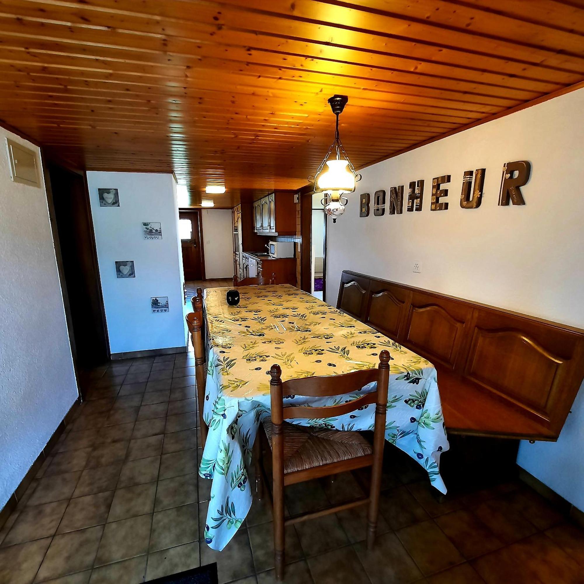 Appartement De Campagne Seul Ursy Exterior foto